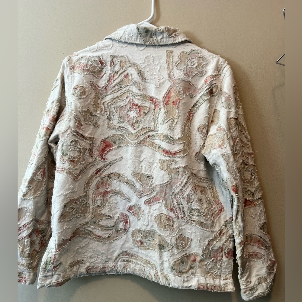 Parsley and sage size M reversible jacket. Embroidered flowers/cream. - Picture 6 of 11